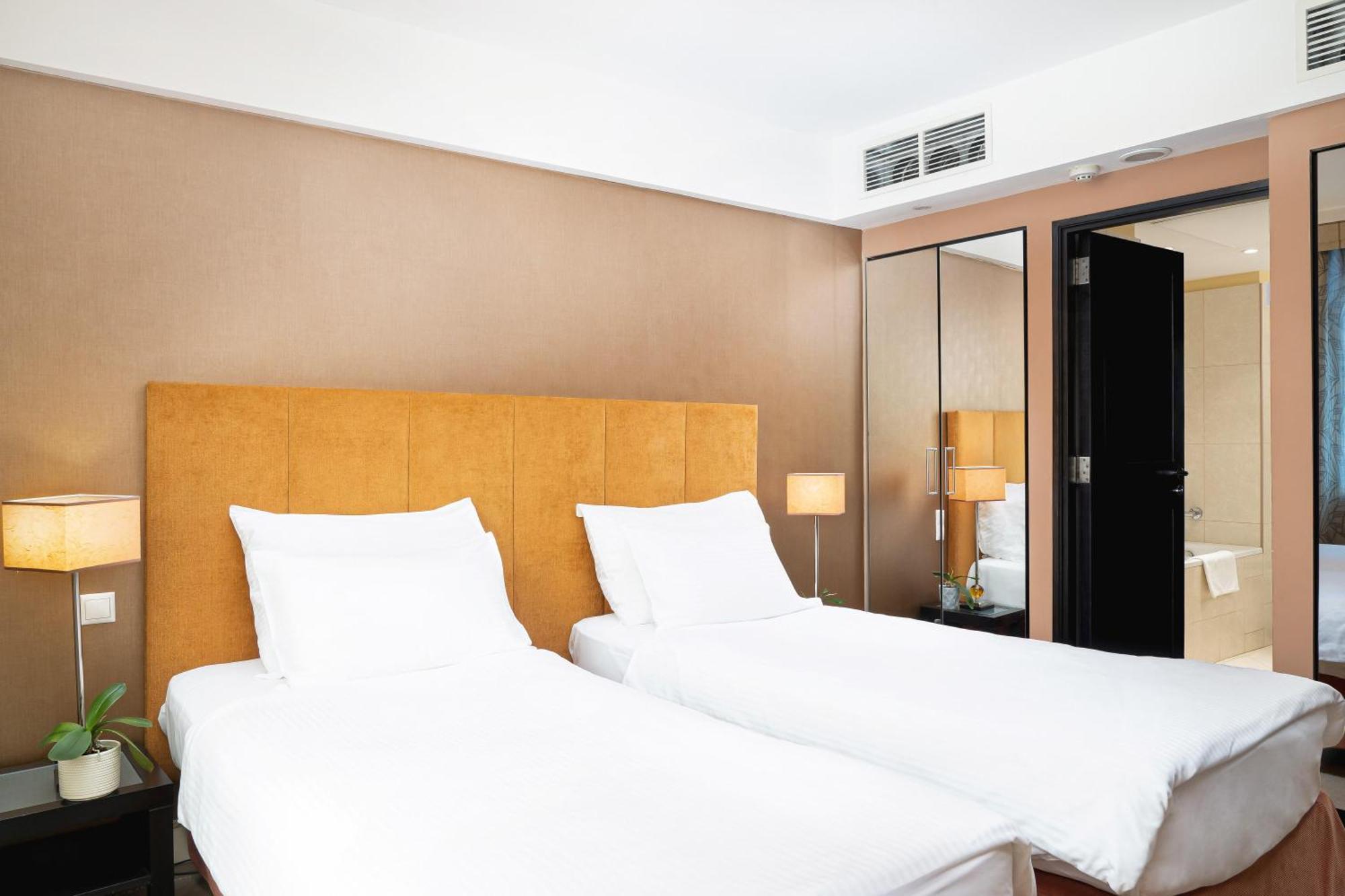 เดอะ อควืนกุม โฮเต็ล บูดาเปสต์ Hotel ภายนอก รูปภาพ